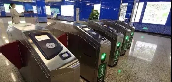 1555308662474597.jpg 640.webp (3).jpg